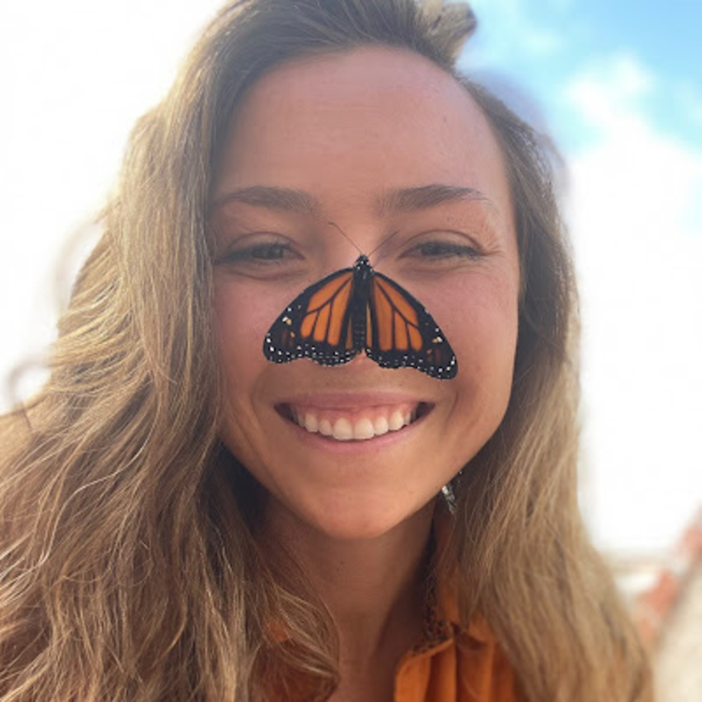 Meet your Posher, Corinne